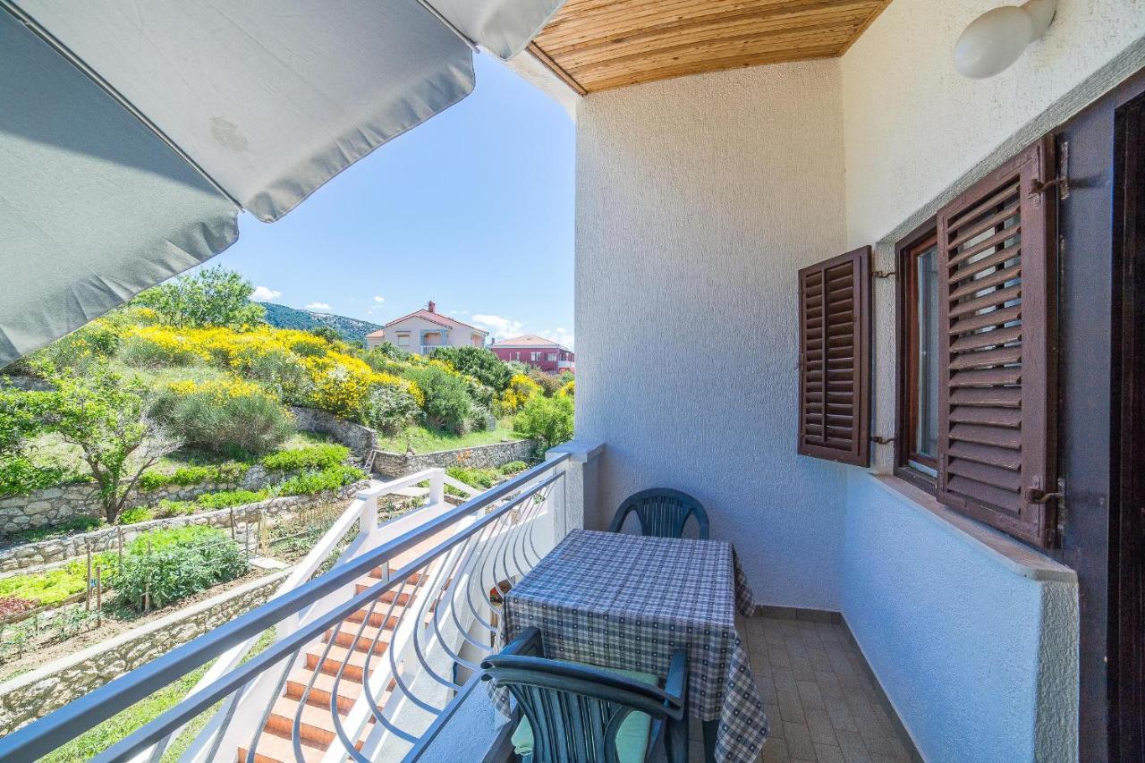 Apartments Pahljina Palit Екстер'єр фото