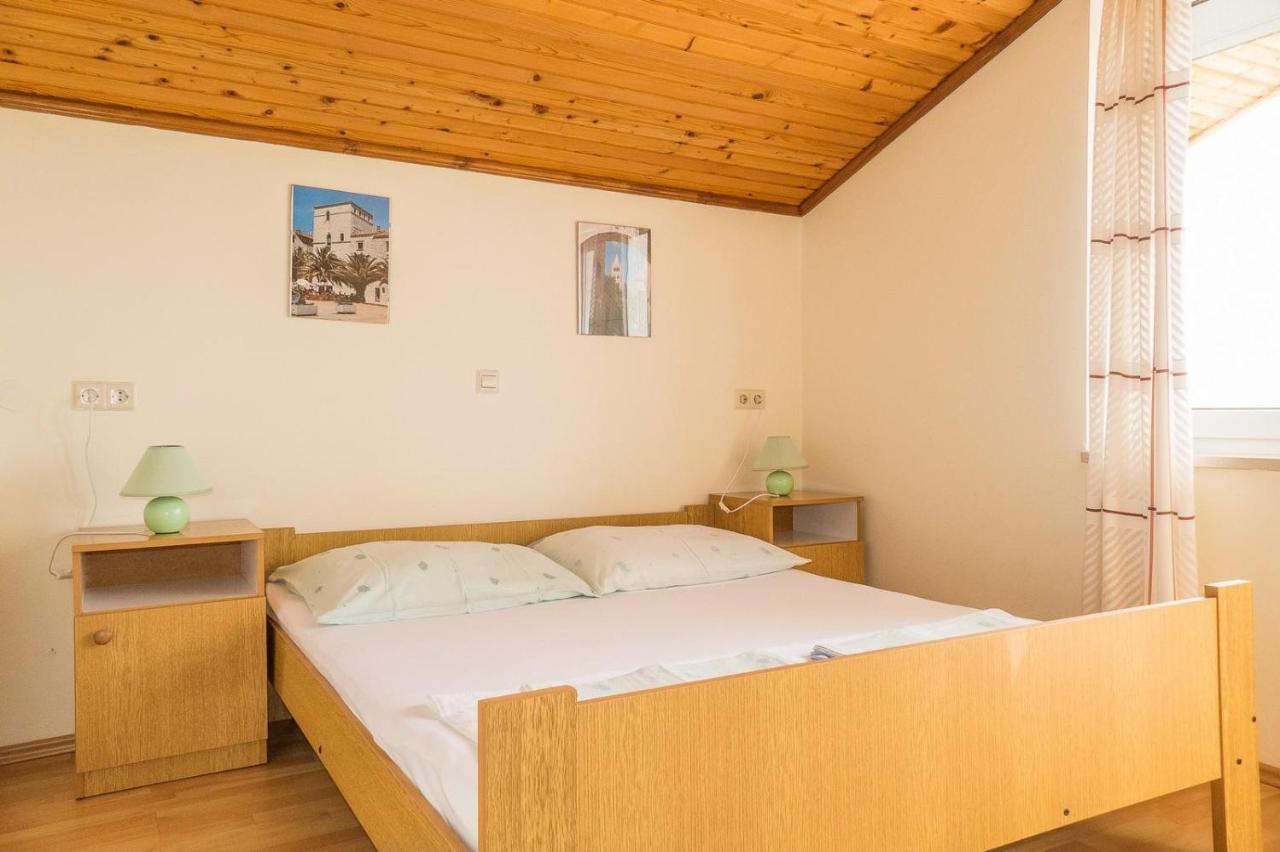 Apartments Pahljina Palit Екстер'єр фото