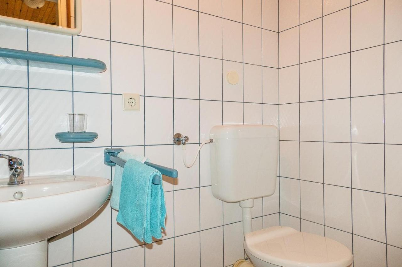 Apartments Pahljina Palit Екстер'єр фото