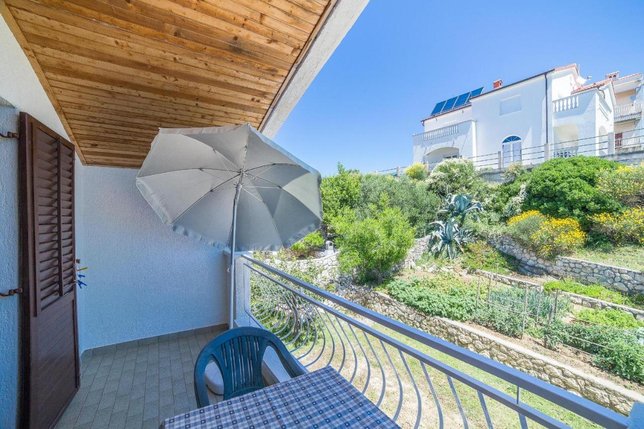 Apartments Pahljina Palit Екстер'єр фото